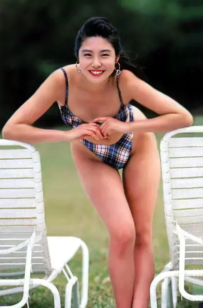 若い頃の松嶋菜々子が可愛すぎて抜ける【グラビアエロ画像】 0
