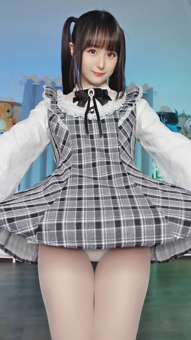 コスプレイヤーのモナミサちゃんが可愛すぎる【エロ画像】