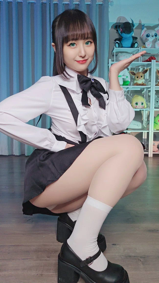 コスプレイヤーのモナミサちゃんが可愛すぎる【エロ画像】