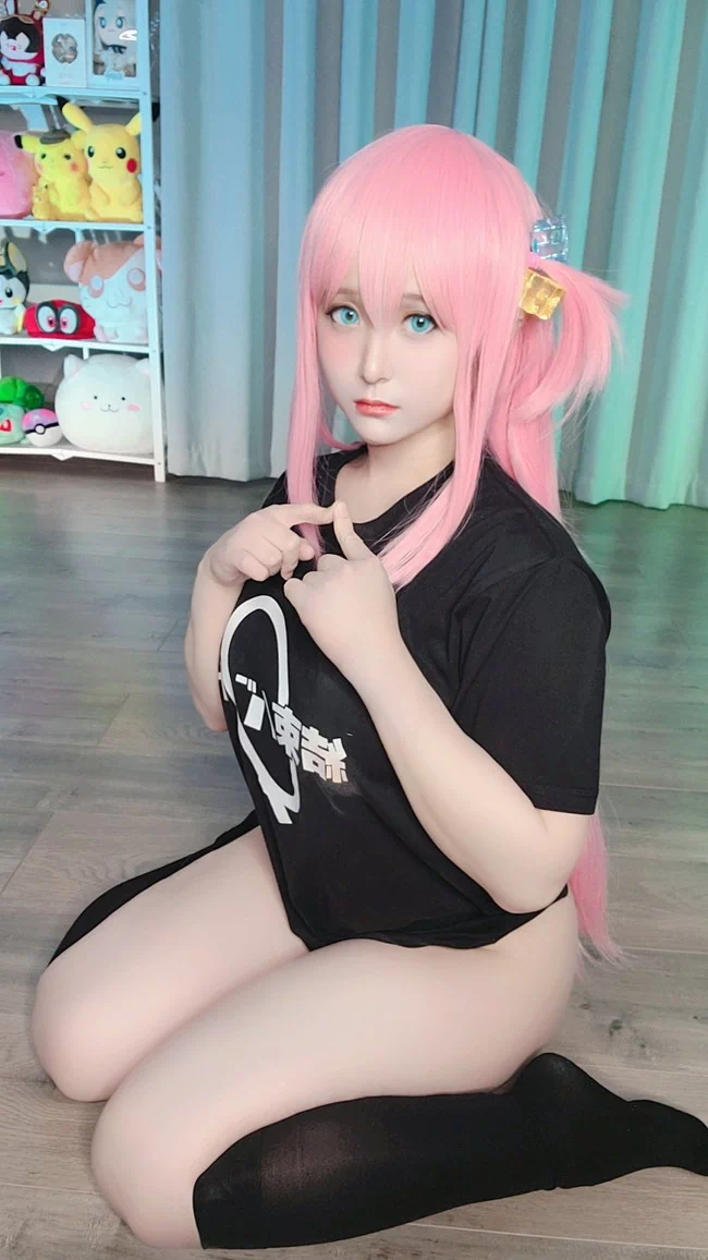 コスプレイヤーのモナミサちゃんが可愛すぎる【エロ画像】