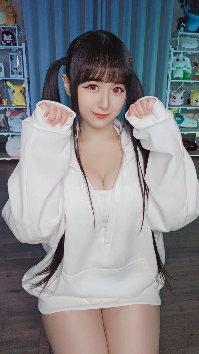 コスプレイヤーのモナミサちゃんが可愛すぎる【エロ画像】