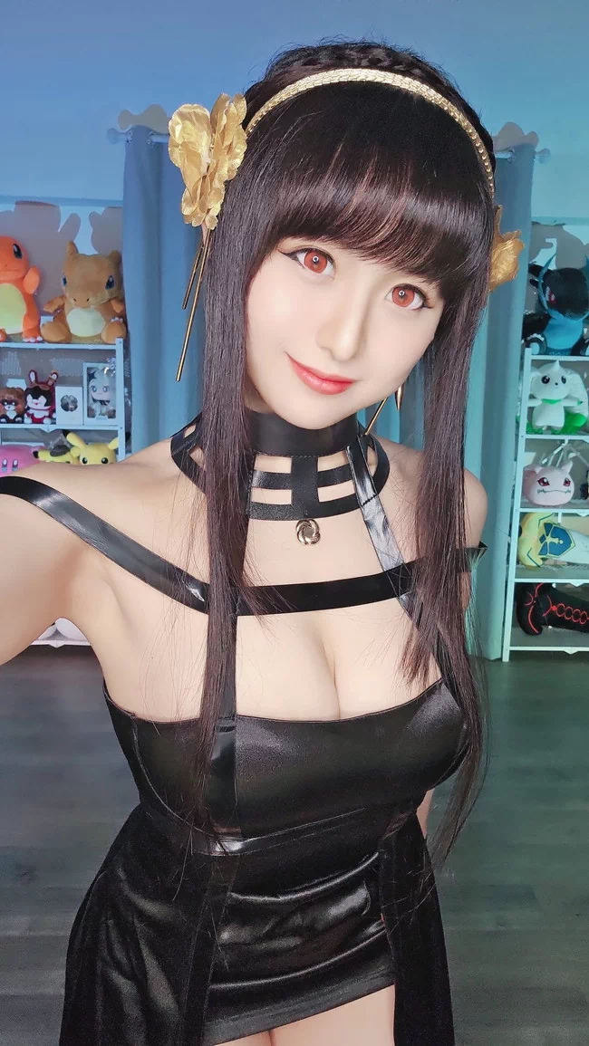 コスプレイヤーのモナミサちゃんが可愛すぎる【エロ画像】