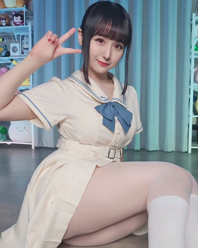 コスプレイヤーのモナミサちゃんが可愛すぎる【エロ画像】