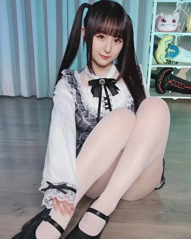 コスプレイヤーのモナミサちゃんが可愛すぎる【エロ画像】