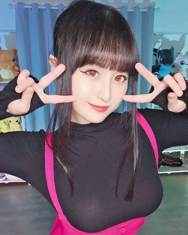 コスプレイヤーのモナミサちゃんが可愛すぎる【エロ画像】