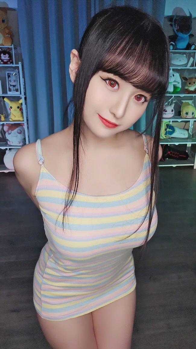 コスプレイヤーのモナミサちゃんが可愛すぎる【エロ画像】