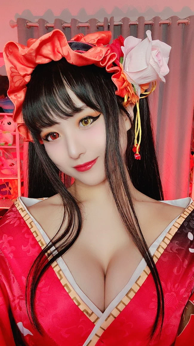コスプレイヤーのモナミサちゃんが可愛すぎる【エロ画像】