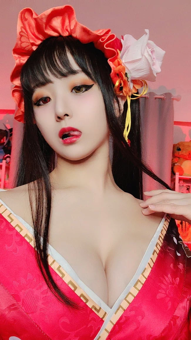 コスプレイヤーのモナミサちゃんが可愛すぎる【エロ画像】