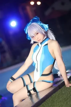 星乃まみ 低身長のオタク系コスプレイヤー【グラビアエロ画像】